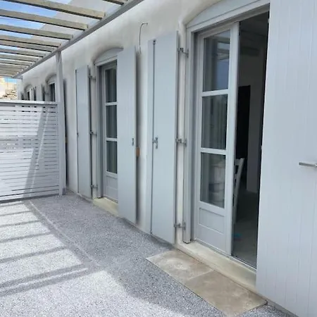 Brizo - Tcupstudios Apartment
